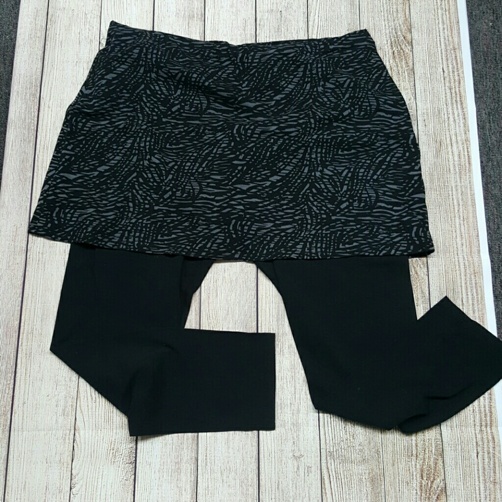 Skirt with connected leggings